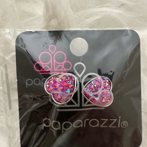 Jewelry - 💥10/$10 Paparazzi Pink Butterfly Earrings
